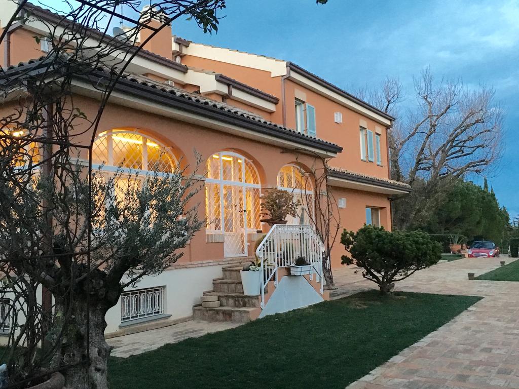 Villa Silvio Civitanova Alta Екстер'єр фото